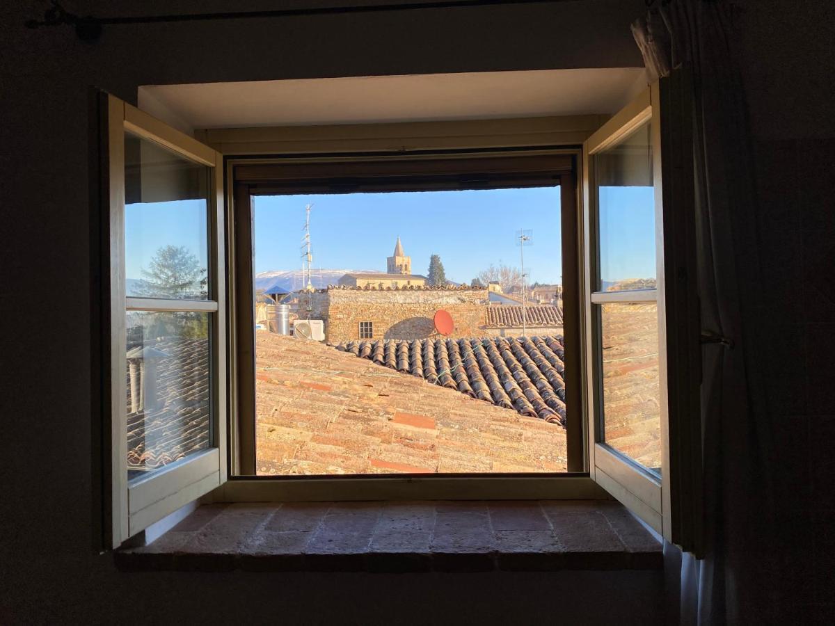 Hotel Palazzo Brunamonti Bevagna Eksteriør bilde