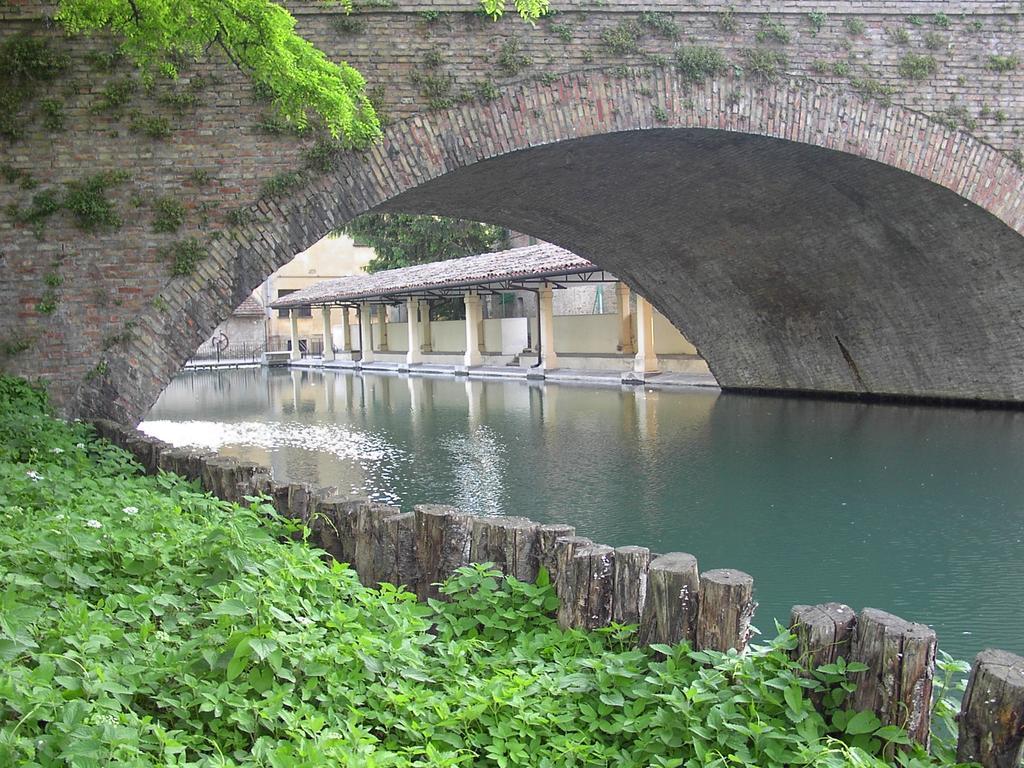 Hotel Palazzo Brunamonti Bevagna Eksteriør bilde