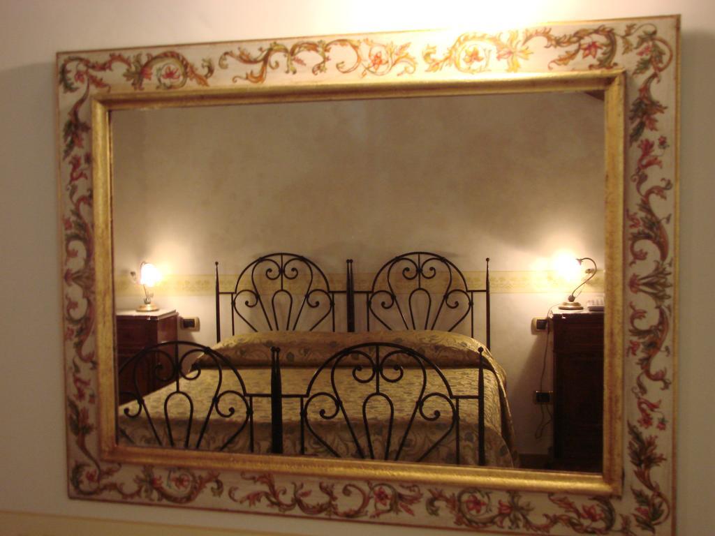 Hotel Palazzo Brunamonti Bevagna Eksteriør bilde