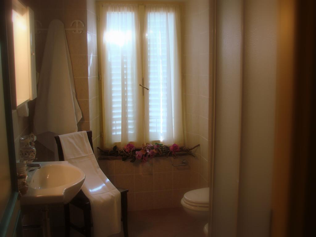 Hotel Palazzo Brunamonti Bevagna Eksteriør bilde