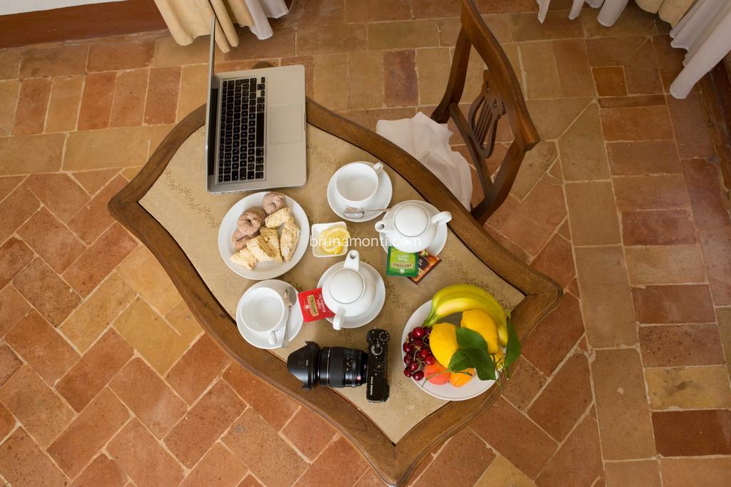 Hotel Palazzo Brunamonti Bevagna Eksteriør bilde