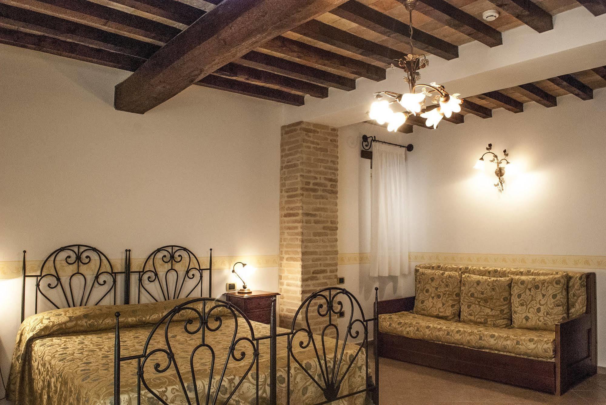 Hotel Palazzo Brunamonti Bevagna Eksteriør bilde